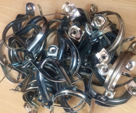 Cùm Omega treo ống xi