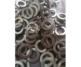 Tyren inox lồng đền vênh